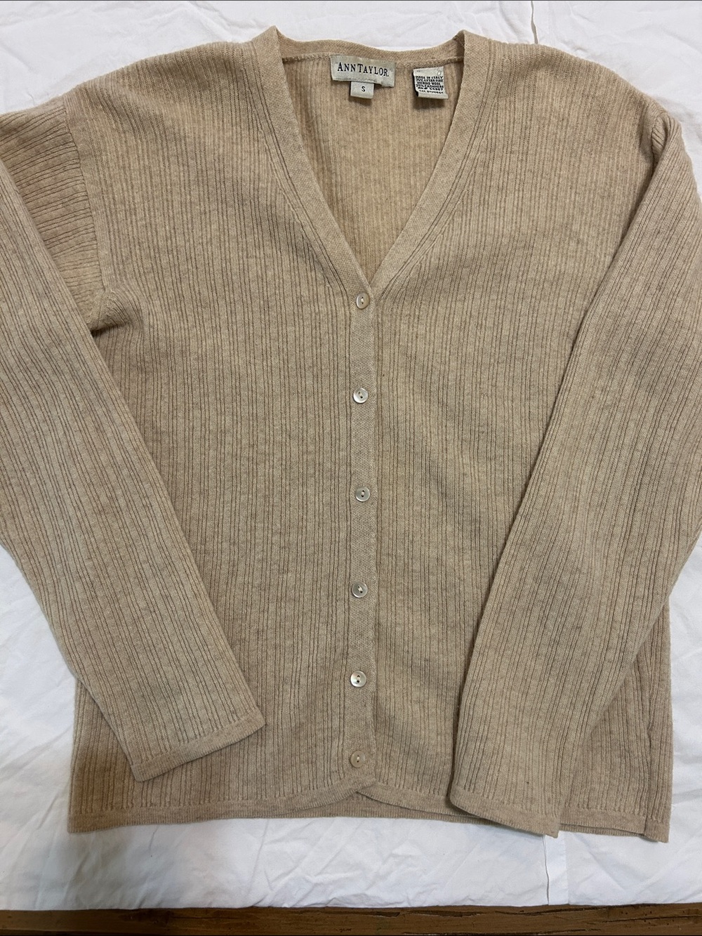 Ann Taylor Women's Light Beige Ribbed V-Neck Button Cardigan